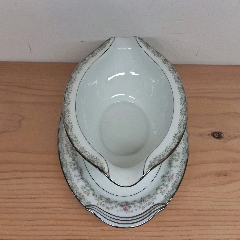 Noritake Edgewood China 5807 Gravy w Attached Scroll Handled Underplate Platinum